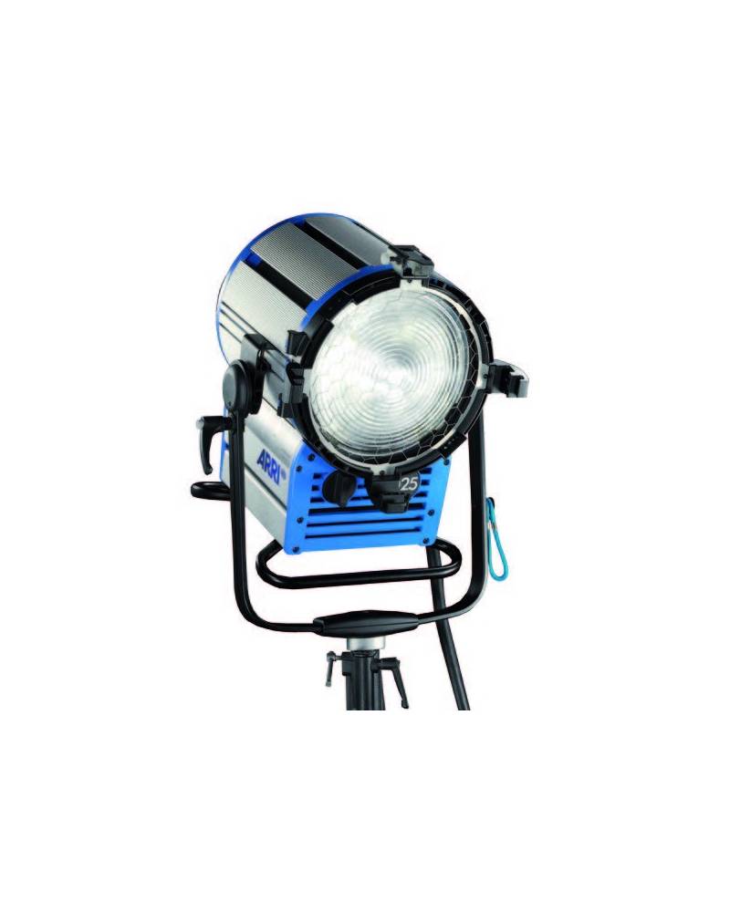 Arri - L1.33675.B - TRUE BLUE D25 TRUE BLUE DAYLIGHT FRESNEL LIGHTS - MAN - BLACK - INTERNAT from ARRI with reference L1.33675.B