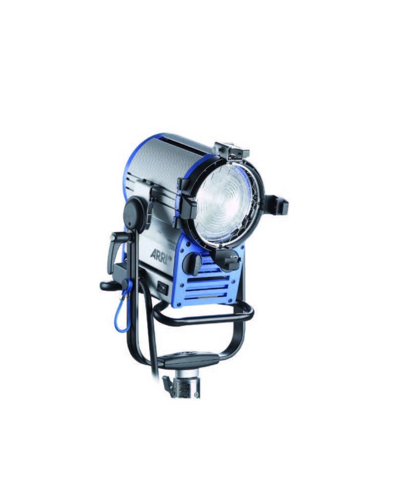 Arri - L1.33730.B - TRUE BLUE D12 TRUE BLUE DAYLIGHT FRESNEL LIGHTS - MAN - BLUE-SILVER - IN from ARRI with reference L1.33730.B